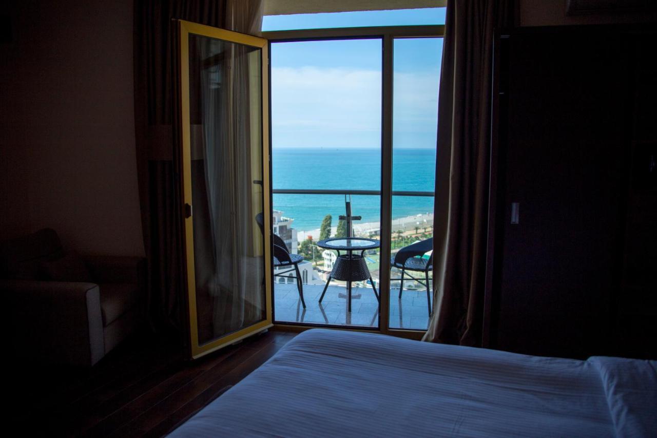 Hotel Corner Inn Batumi Eksteriør bilde