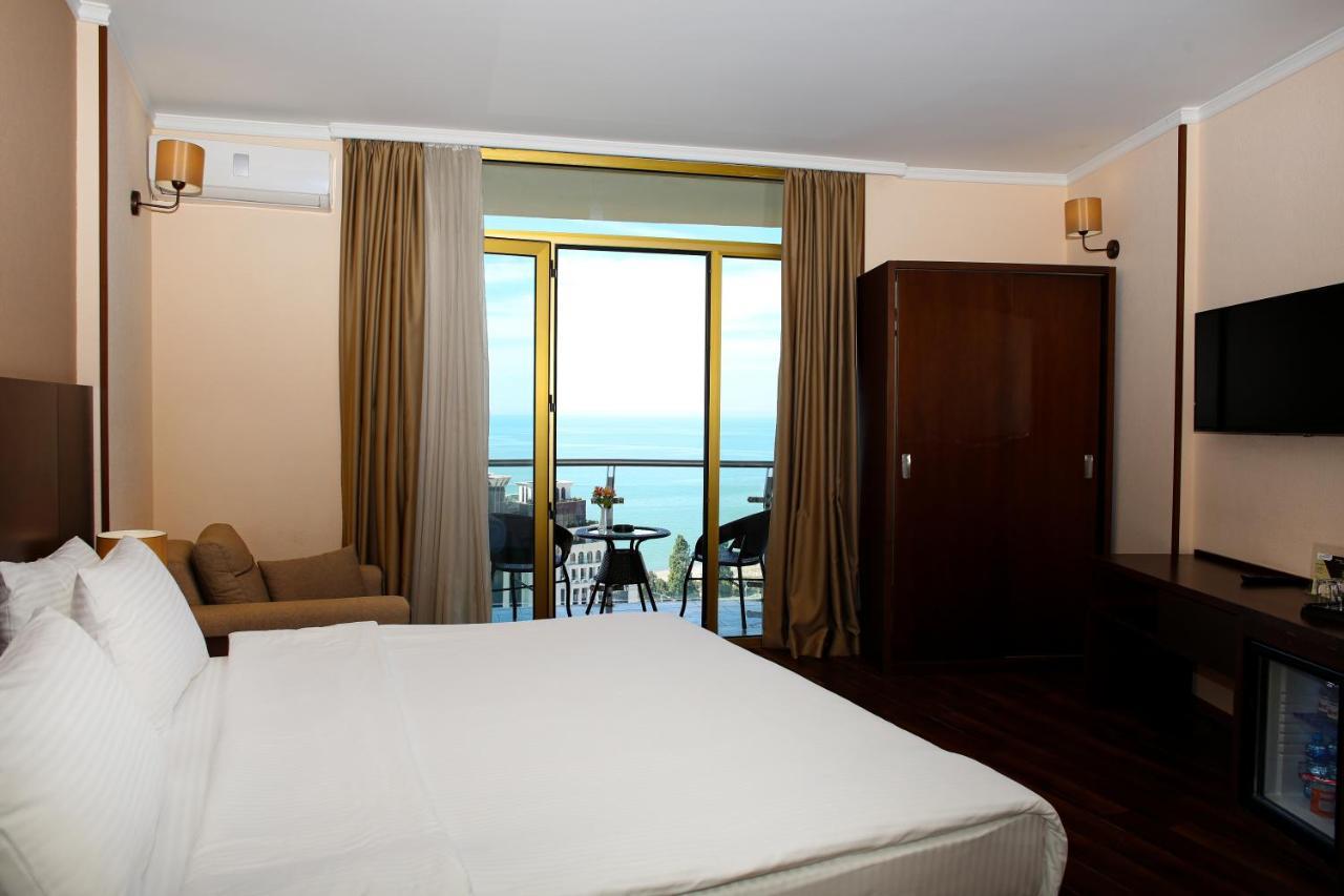 Hotel Corner Inn Batumi Eksteriør bilde