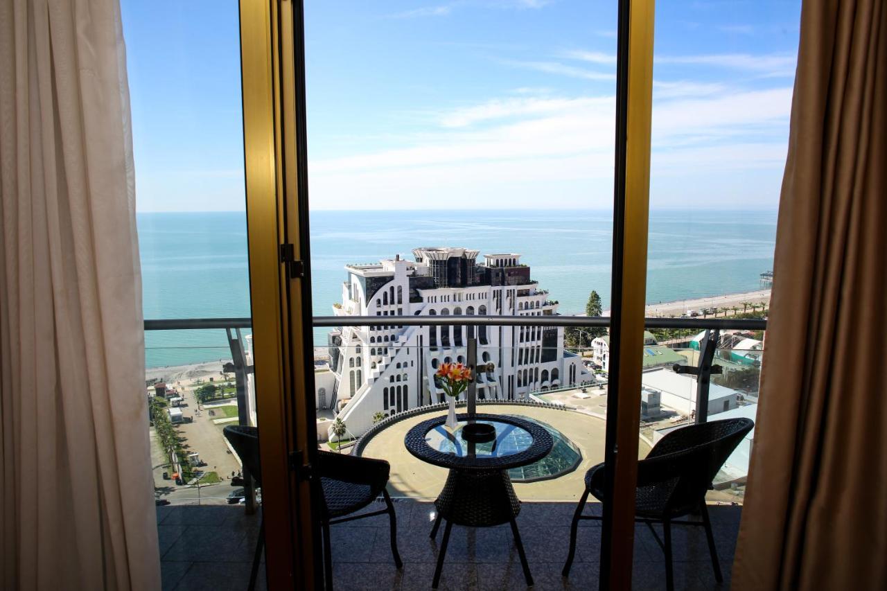 Hotel Corner Inn Batumi Eksteriør bilde