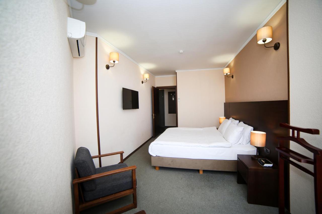 Hotel Corner Inn Batumi Eksteriør bilde