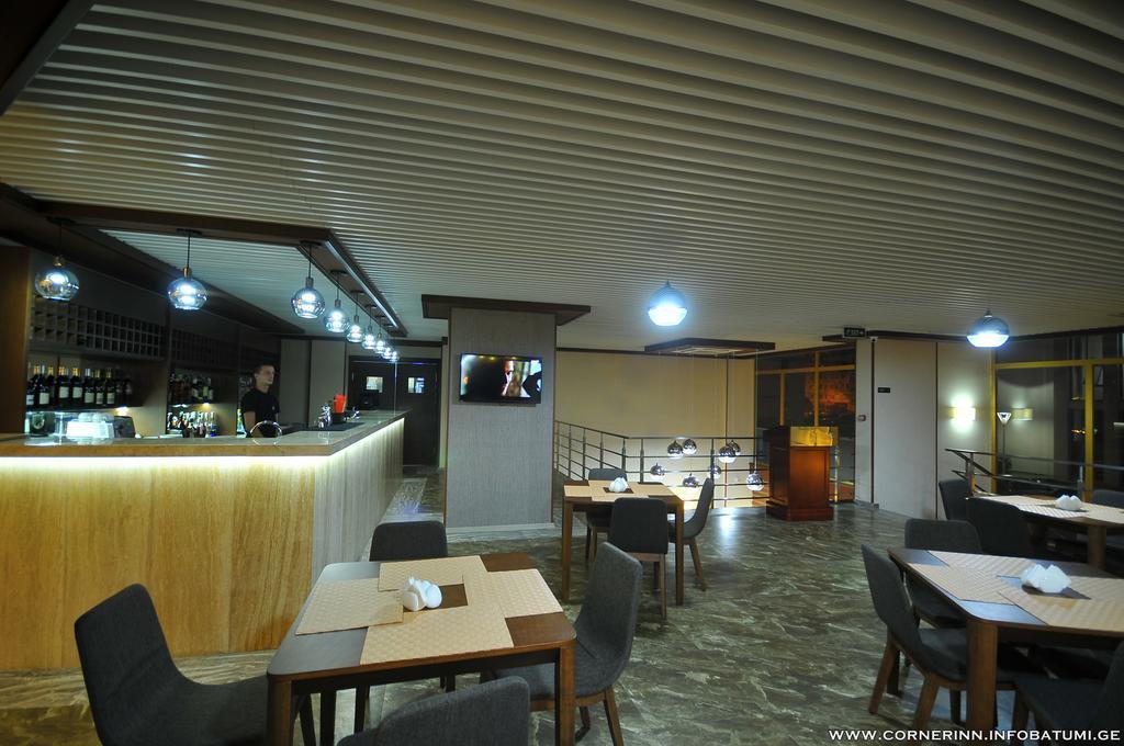 Hotel Corner Inn Batumi Eksteriør bilde