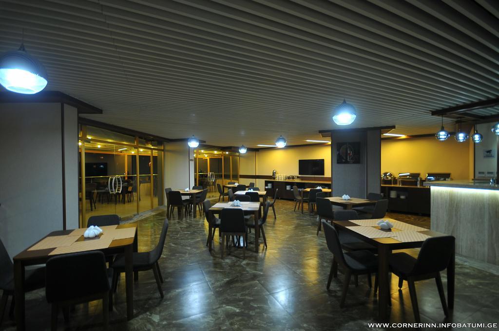 Hotel Corner Inn Batumi Eksteriør bilde