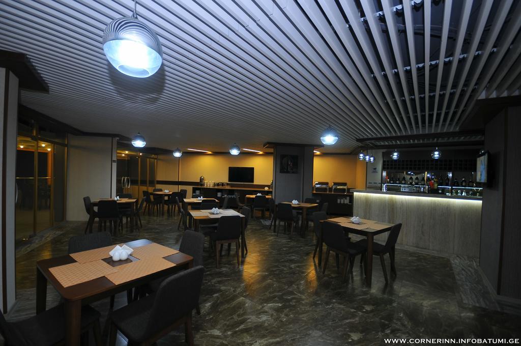 Hotel Corner Inn Batumi Eksteriør bilde