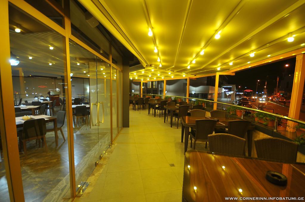 Hotel Corner Inn Batumi Eksteriør bilde