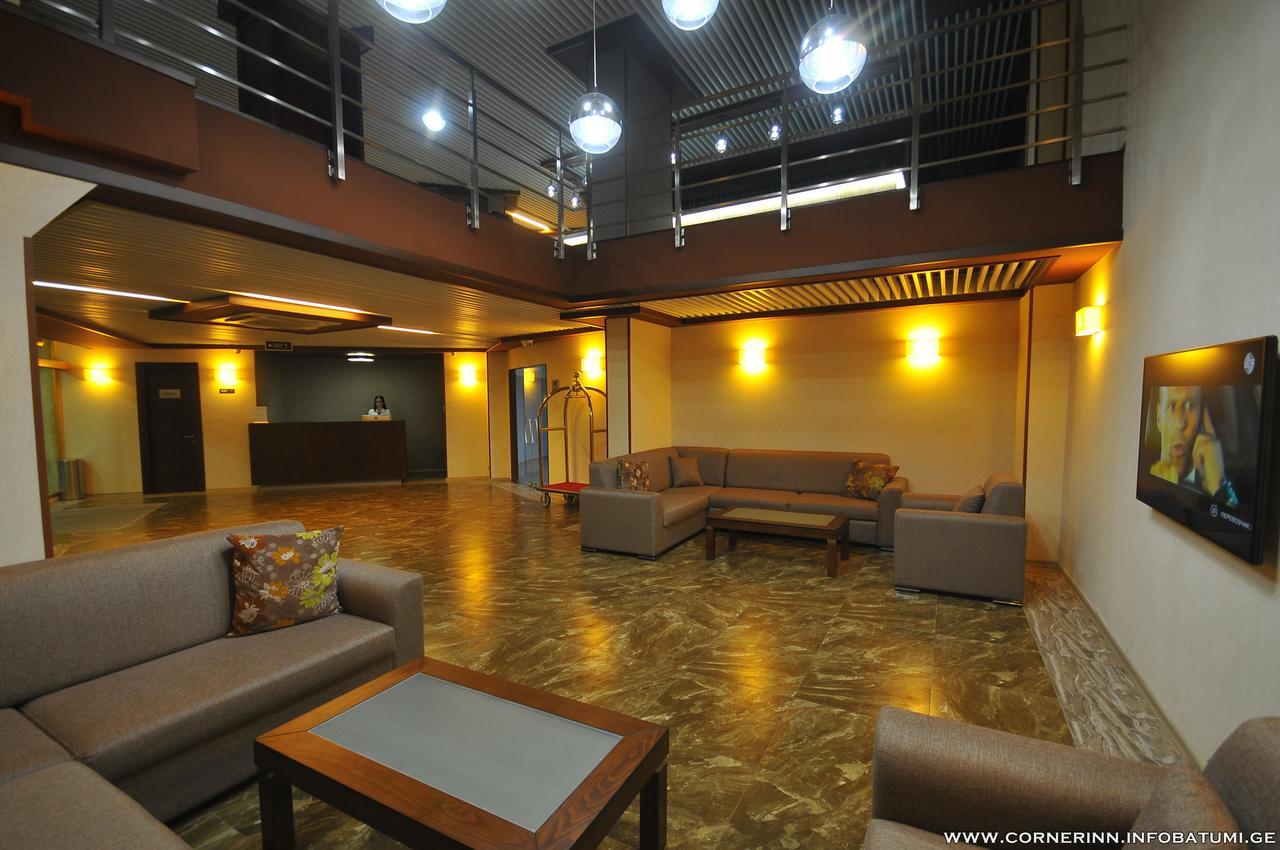 Hotel Corner Inn Batumi Eksteriør bilde