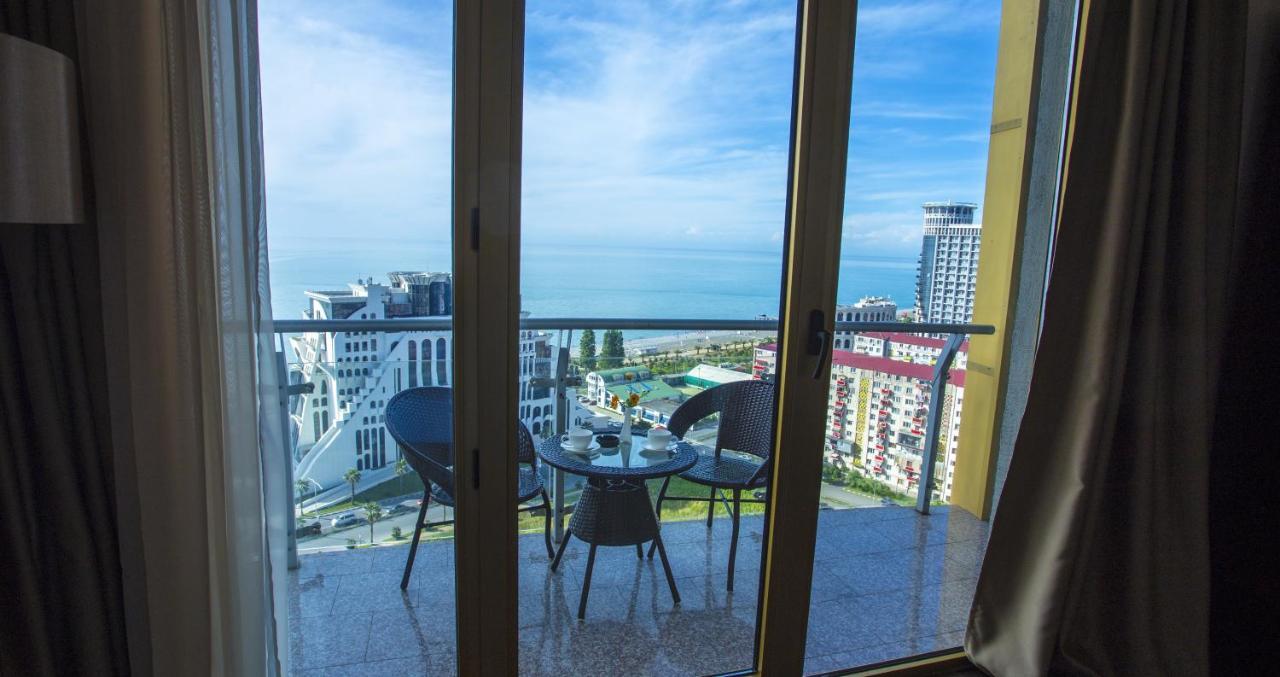 Hotel Corner Inn Batumi Eksteriør bilde